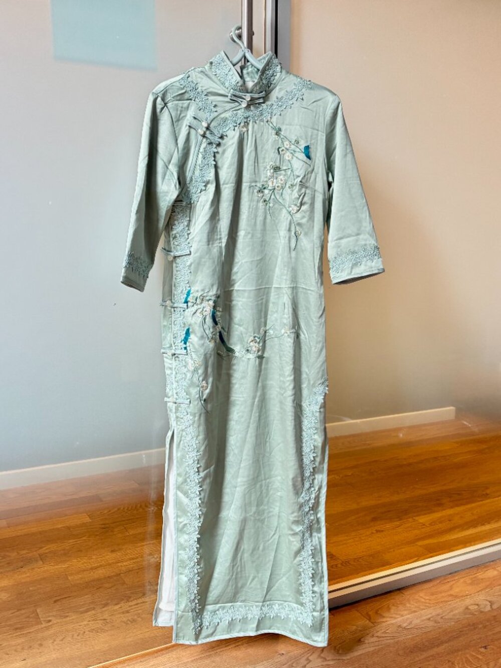 Green Bird Flora Embroidered Lace Trim Qipao Dress